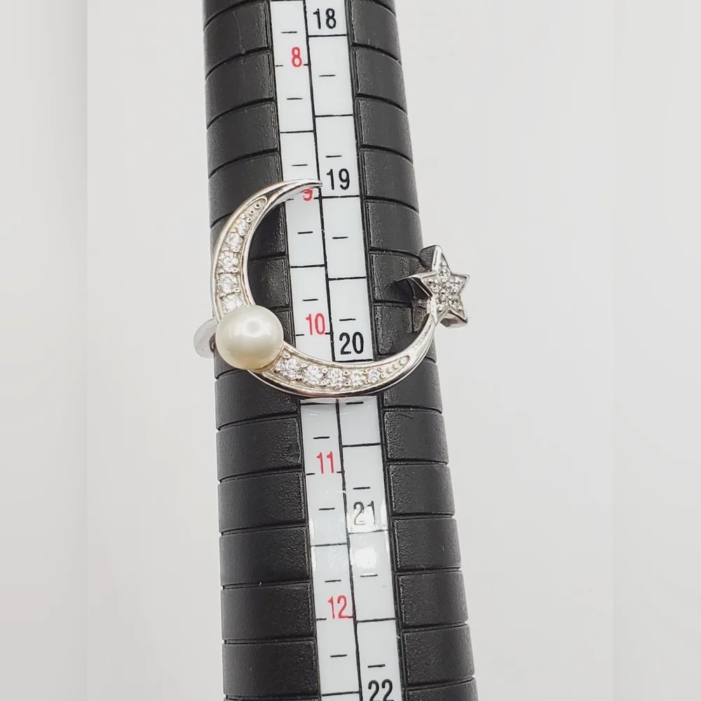 White Diamond Simulants & Pearl 925 Sterling Silver Moon & Star Ring